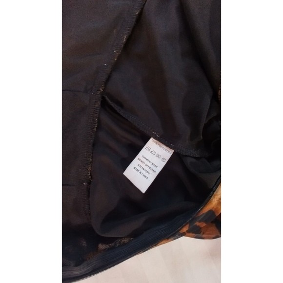 LOVE & LEMONADE Deep V Neck Cross Leopard Print Slim Long Dress size medium nwt - Picture 9 of 12